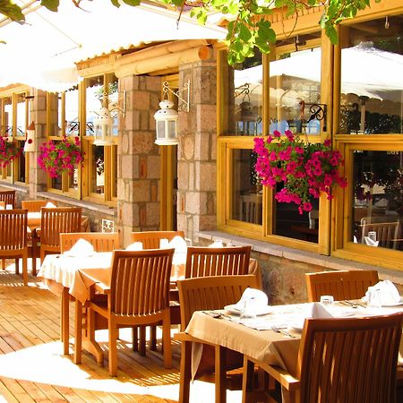 Assos Hunters Hotel (Adults Only) Экстерьер фото