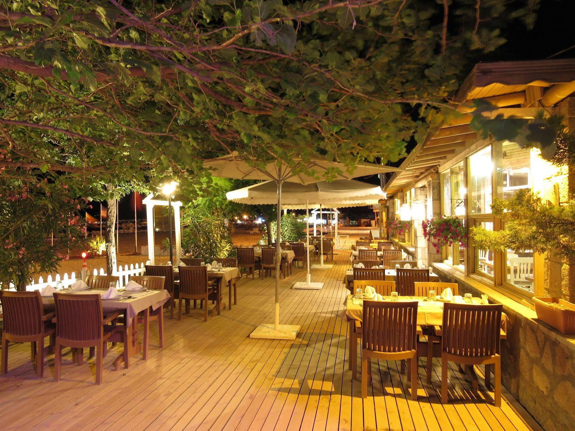 Assos Hunters Hotel (Adults Only) Экстерьер фото