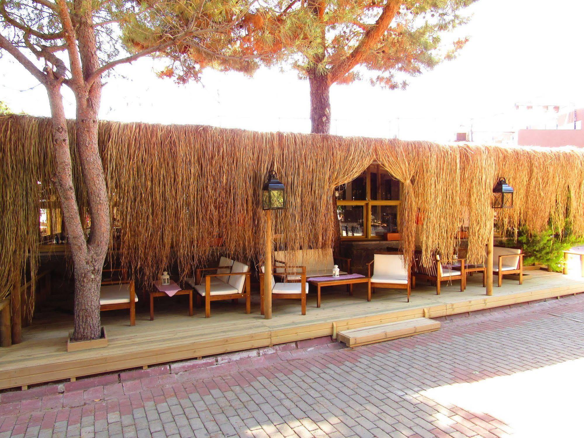 Assos Hunters Hotel (Adults Only) Экстерьер фото