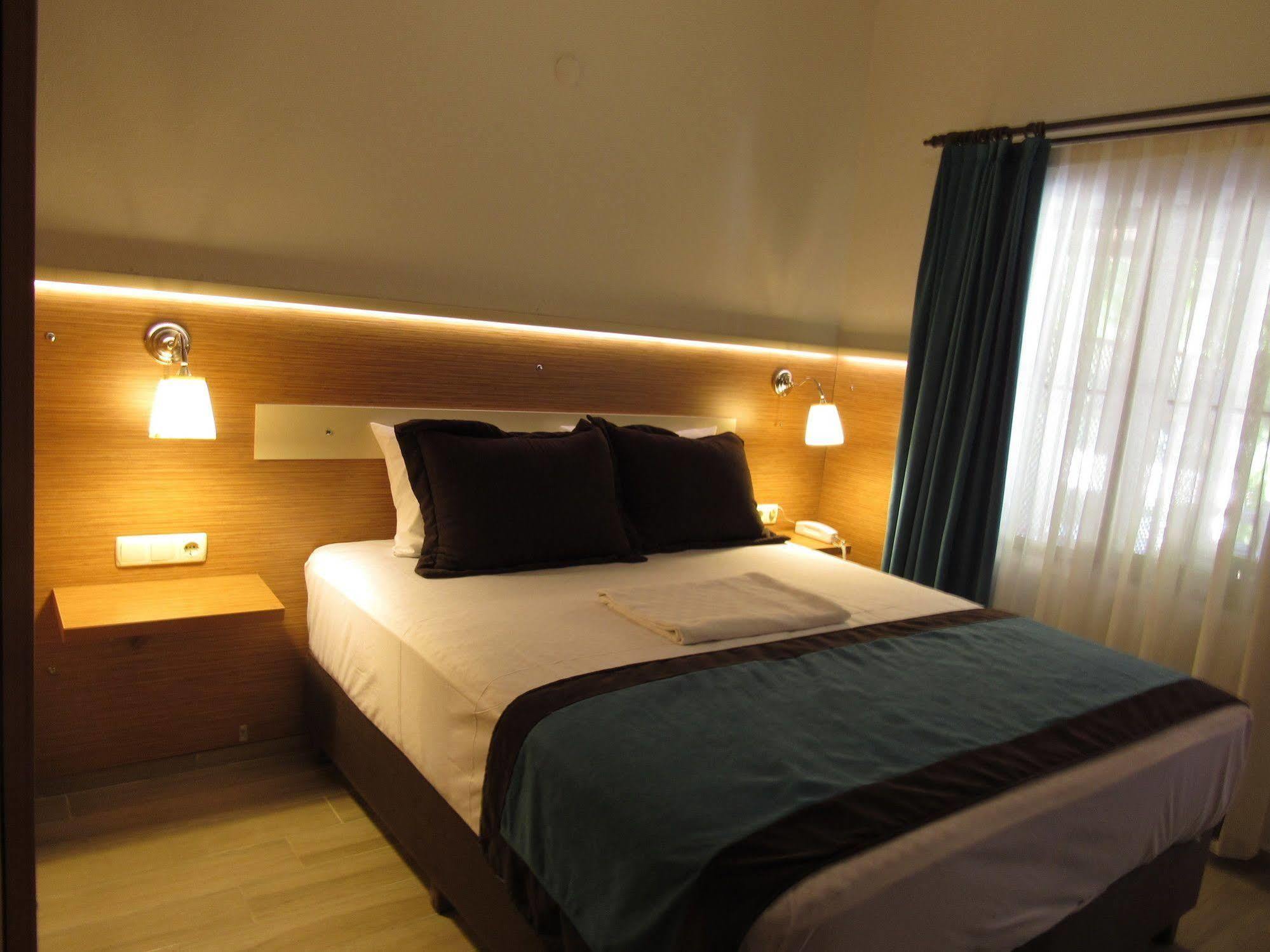 Assos Hunters Hotel (Adults Only) Экстерьер фото